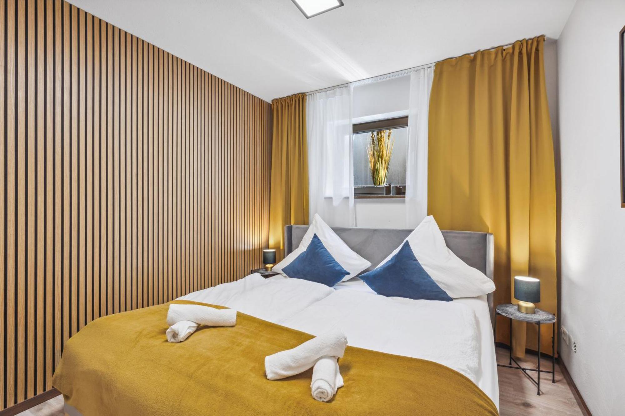 Fewo Moritz Mit Kleiner Terrasse Und Stellplatz Coburgo Exterior foto